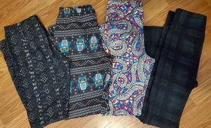 ❤❤Lot of 4 leggings size medium❤❤